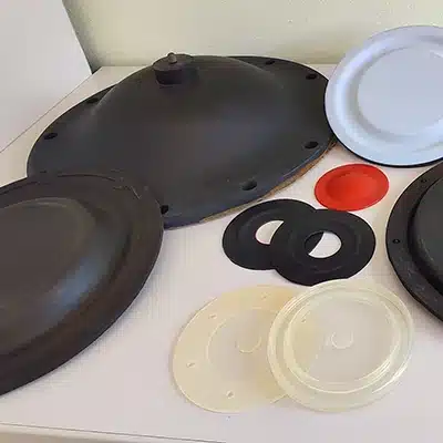 Membrane in gomma di diverse dimensioni e colori